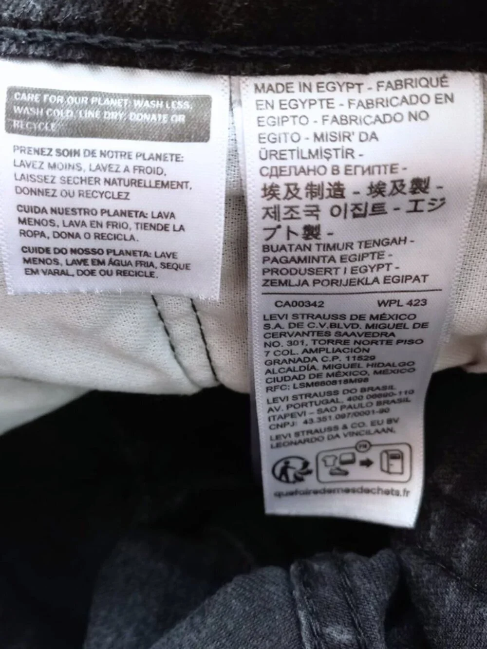 Levi's 541 Athletic Taper Jeans W33 L30 (Size 32 Measured)